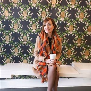 Meet your Posher, Alisa